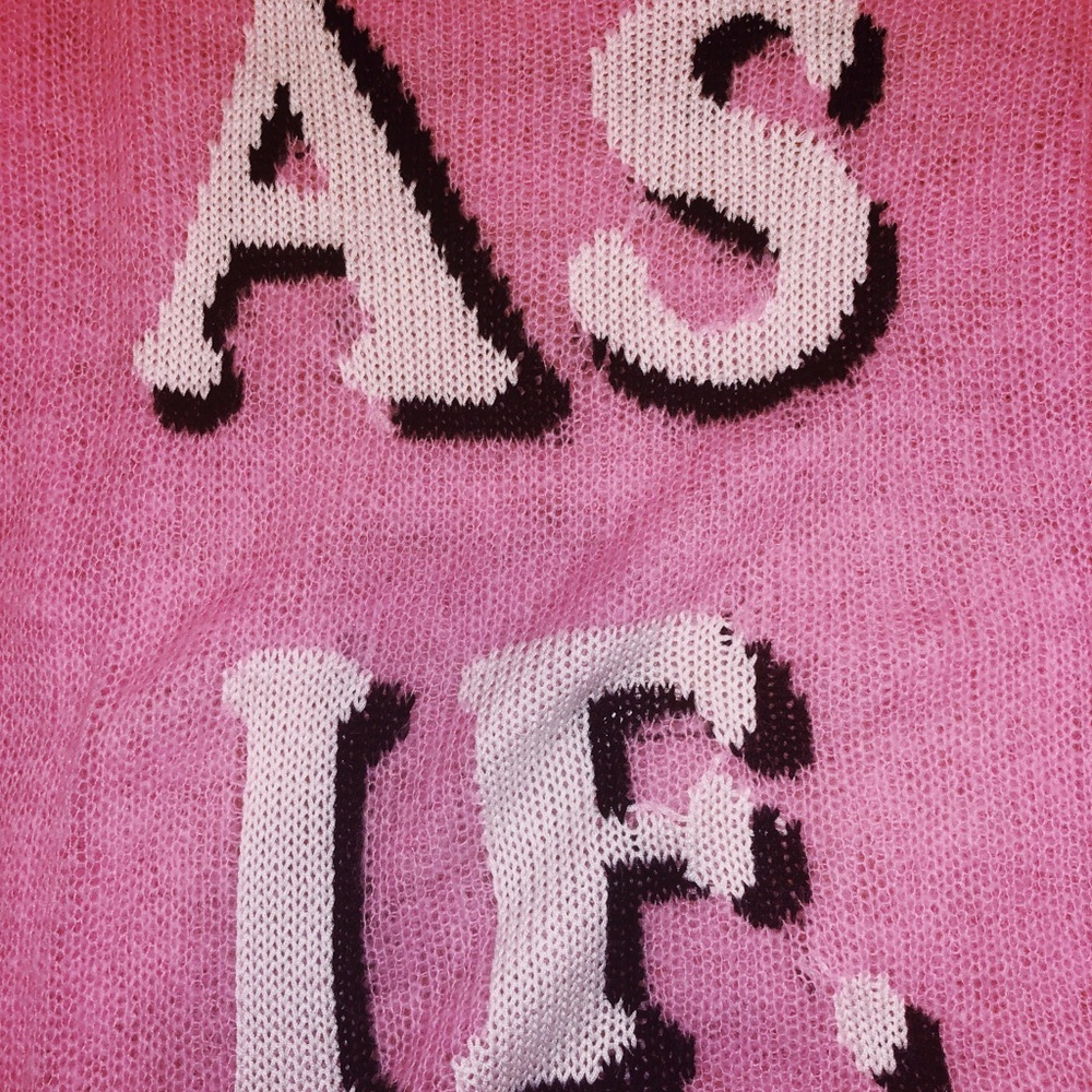 Pink sweater! - Picture 2 of 4